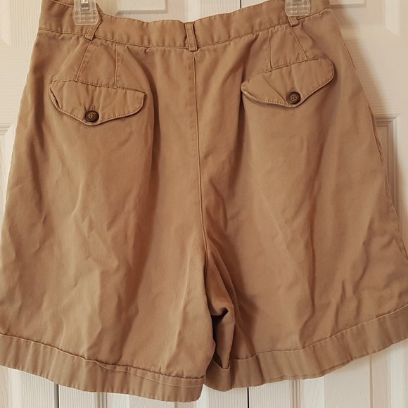 Vintage Zig Zag tan shorts - Picture 6 of 8